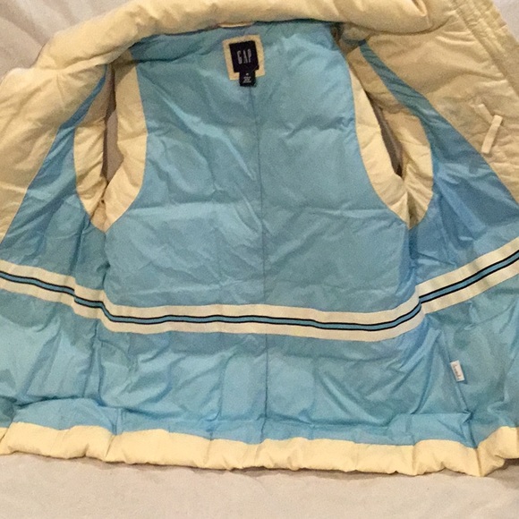 GAP Vest - Picture 5 of 8